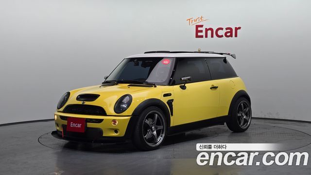 Mini Cooper 2006 — photo 1