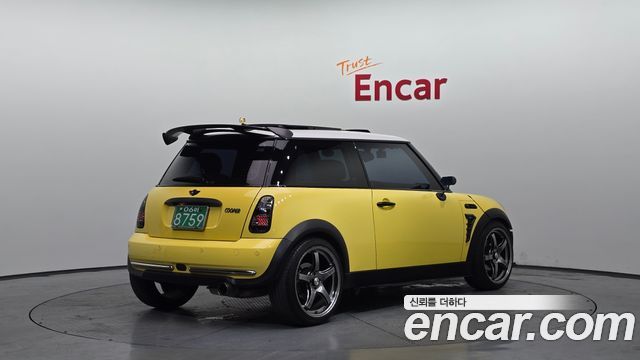 Mini Cooper 2006 — photo 2