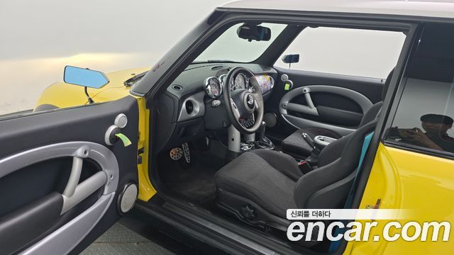 Mini Cooper 2006 — photo 10