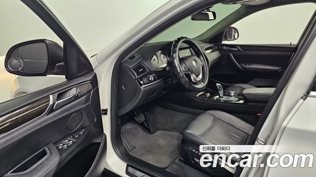 BMW X4 2017 — photo 10