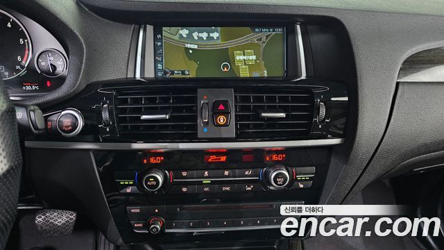 BMW X4 2017 — photo 16