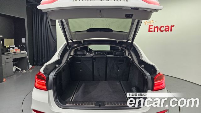 BMW X4 2017 — photo 20