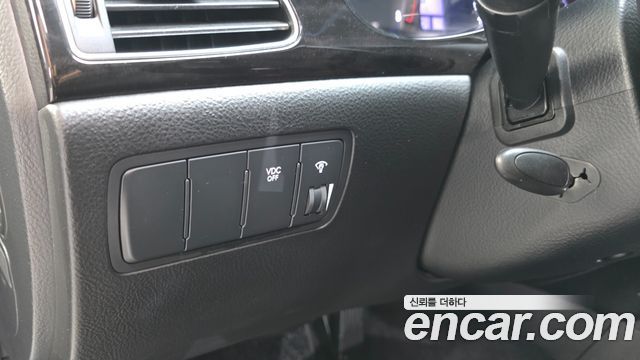 Hyundai Genesis 2014 — photo 13