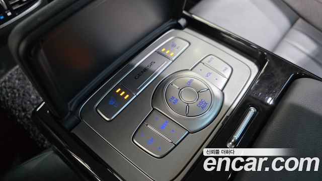 Hyundai Genesis 2014 — photo 19