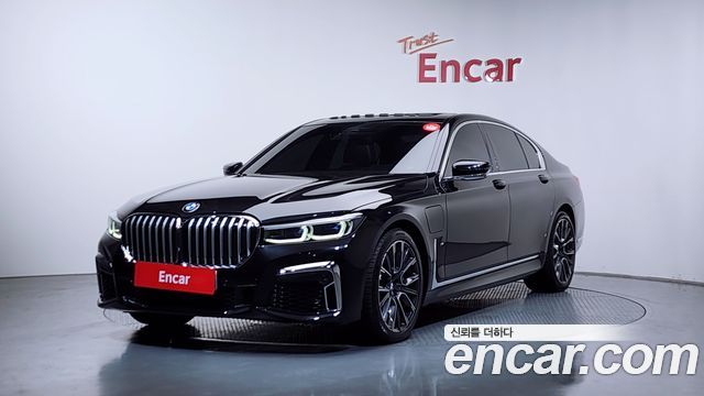 BMW 7-Series 2020 — photo 1