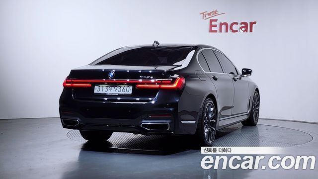 BMW 7-Series 2020 — photo 2
