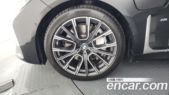 BMW 7-Series 2020 — photo 5
