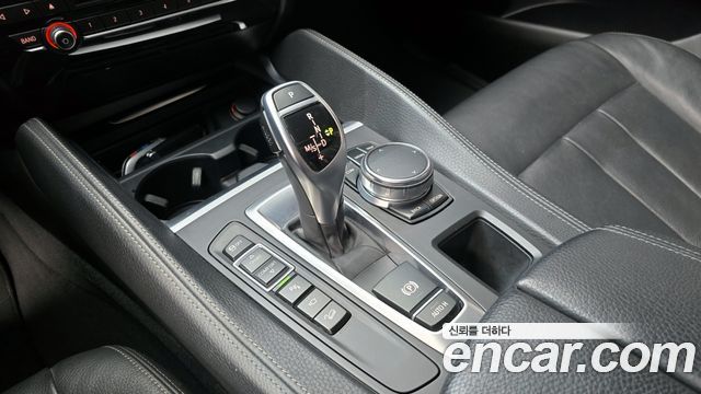 BMW X6 2018 — photo 12