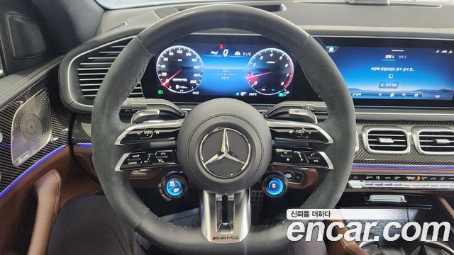 Mercedes-Benz GLE-Class 2025 — photo 6