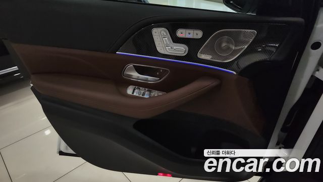 Mercedes-Benz GLE-Class 2025 — photo 11