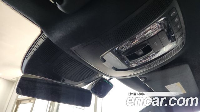 Mercedes-Benz GLE-Class 2025 — photo 16