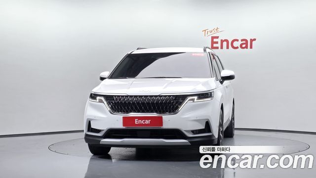Kia Canival 2023 — photo 3