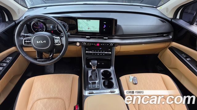 Kia Canival 2023 — photo 10