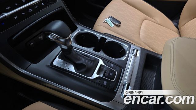 Kia Canival 2023 — photo 12