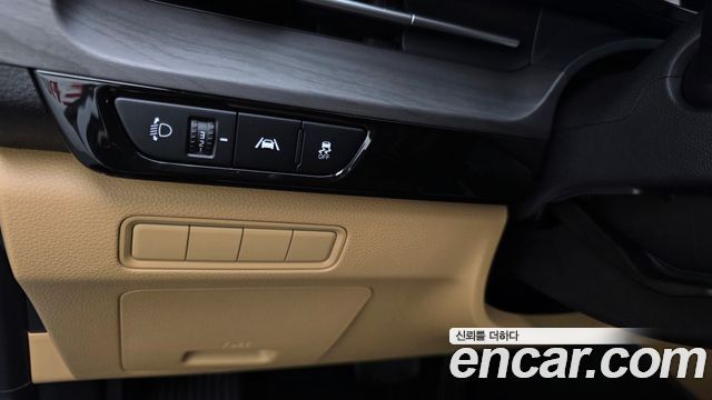 Kia Canival 2023 — photo 25