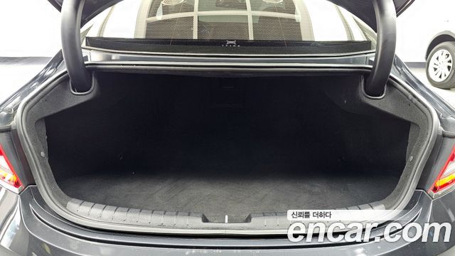 Hyundai Grandeur 2018 — photo 26