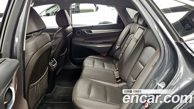 Hyundai Grandeur 2018 — photo 16