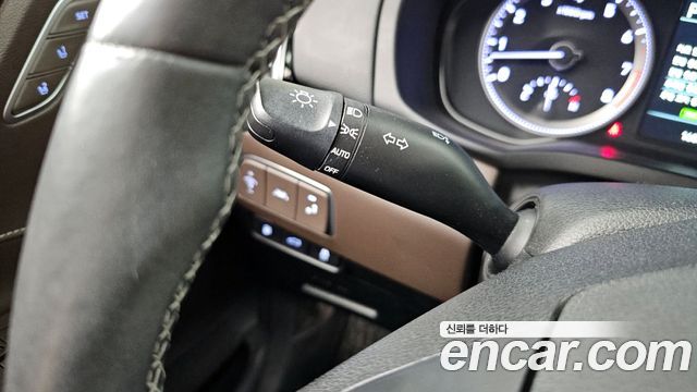 Hyundai Grandeur 2018 — photo 31