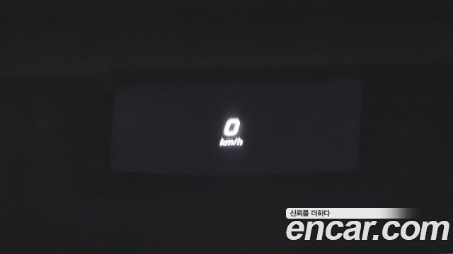 Mercedes-Benz E-Class 2017 — photo 11