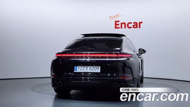 Porsche Panamera 2025 — photo 4