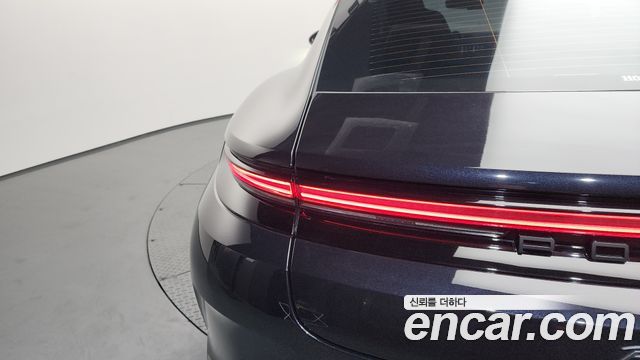 Porsche Panamera 2025 — photo 9