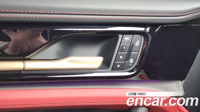 Porsche Panamera 2025 — photo 33