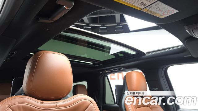 Lincoln Navigator 2021 — photo 20