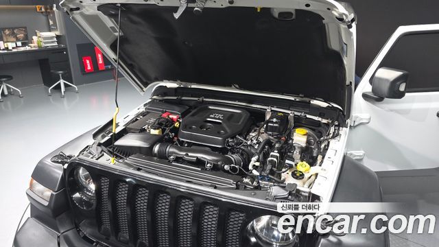 Jeep Wrangler 2020 — photo 6