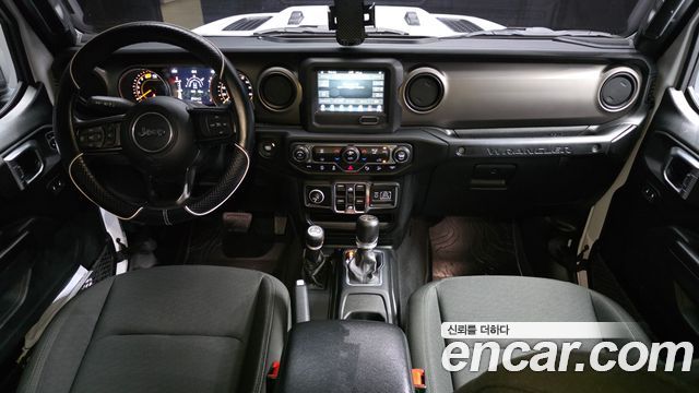 Jeep Wrangler 2020 — photo 7