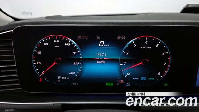 Mercedes-Benz GLE-Class 2019 — photo 11