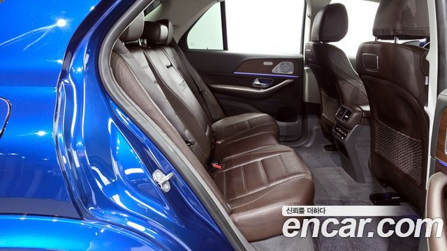 Mercedes-Benz GLE-Class 2019 — photo 18