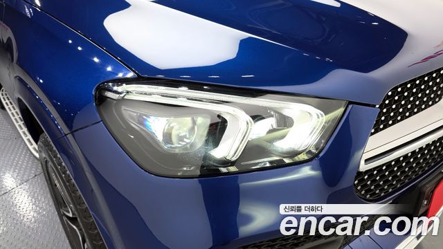 Mercedes-Benz GLE-Class 2019 — photo 8