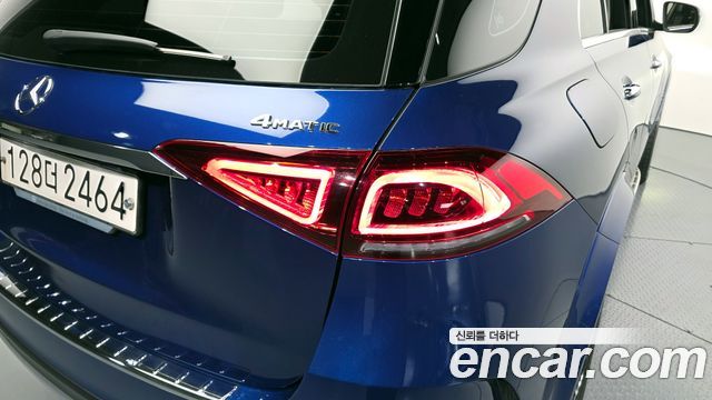Mercedes-Benz GLE-Class 2019 — photo 9