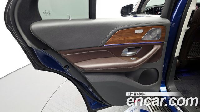 Mercedes-Benz GLE-Class 2019 — photo 15