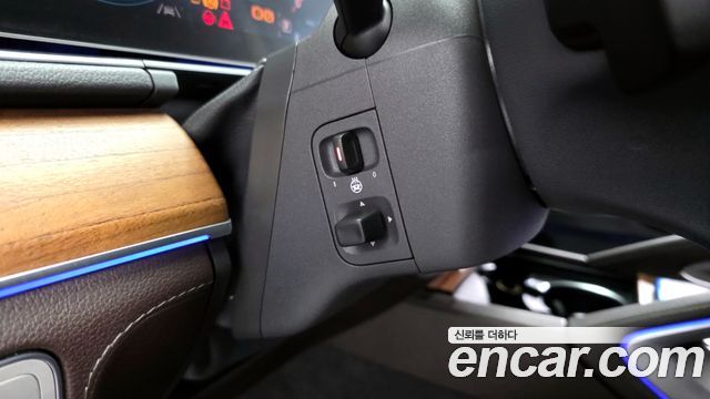 Mercedes-Benz GLE-Class 2019 — photo 28