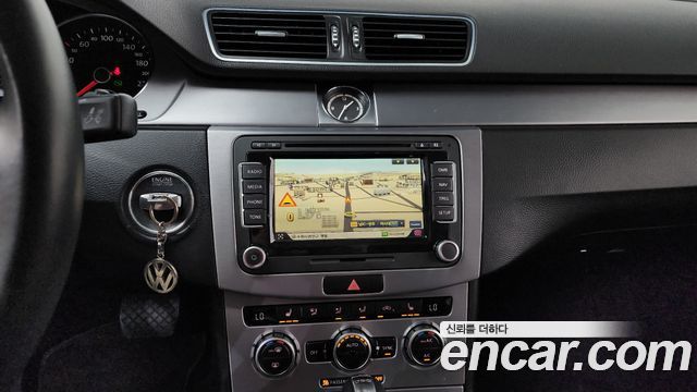 Volkswagen CC 2013 — photo 12