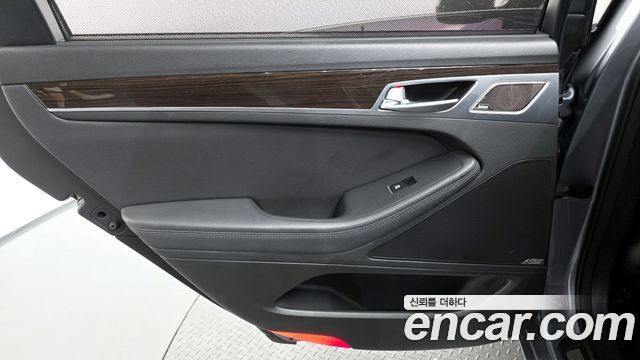 Genesis G80 2017 — photo 27