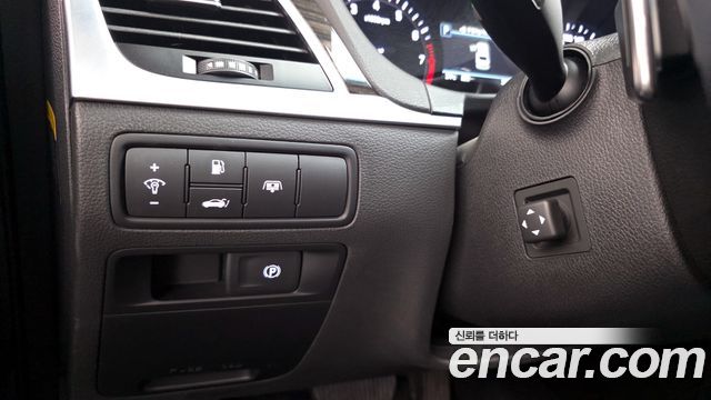 Genesis G80 2017 — photo 30
