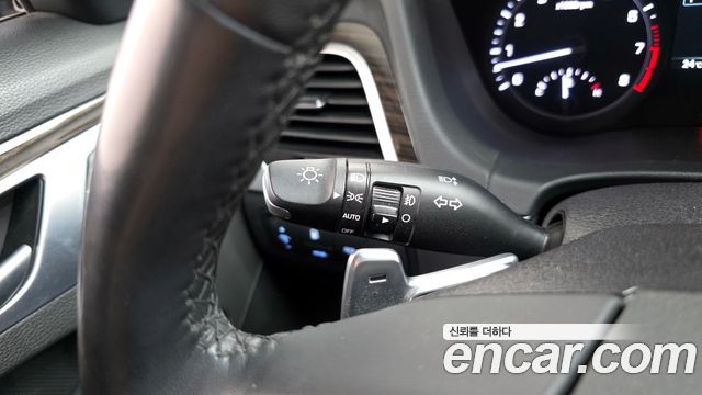 Genesis G80 2017 — photo 35