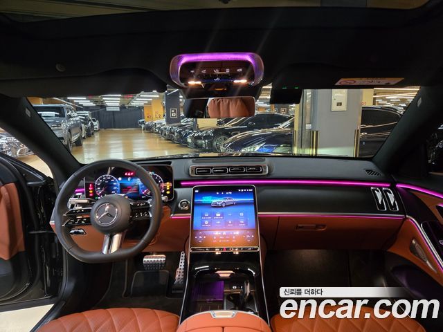 Mercedes-Benz S-Class 2025 — photo 11
