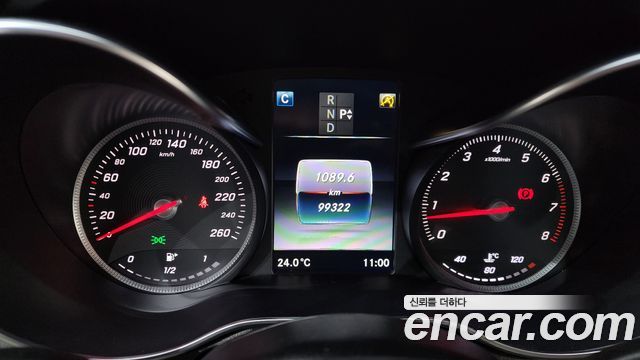 Mercedes-Benz C-Class 2017 — photo 8