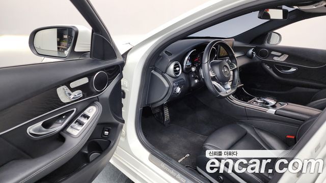 Mercedes-Benz C-Class 2017 — photo 10