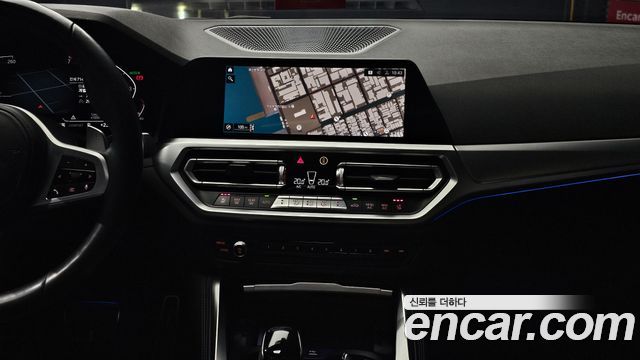 BMW 4-Series 2022 — photo 13