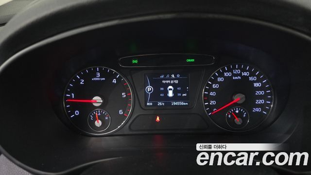 Kia Sorento 2016 — photo 8