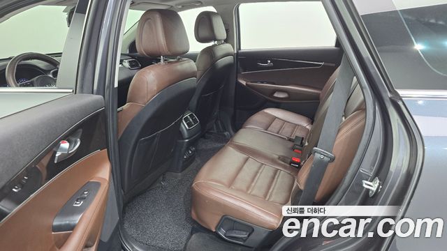 Kia Sorento 2016 — photo 11