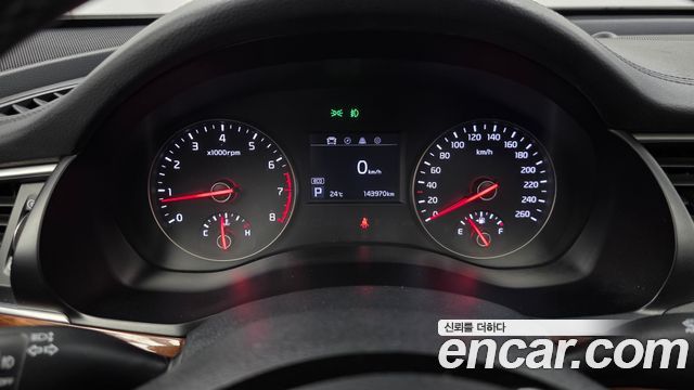 Kia K7 2017 — photo 8
