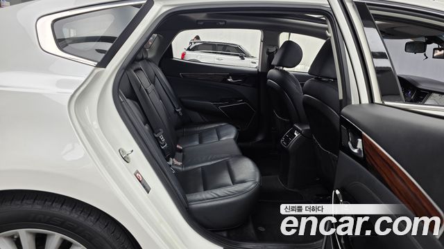 Kia K7 2017 — photo 12