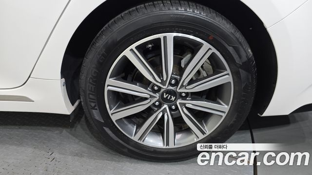 Kia K5 2020 — photo 7