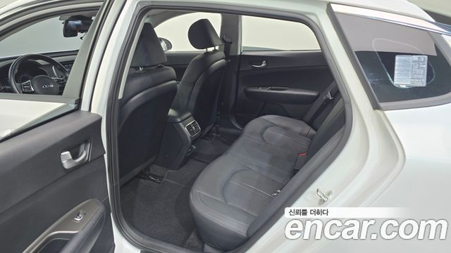 Kia K5 2020 — photo 27