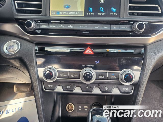 Hyundai AVANTE 2020 — photo 20